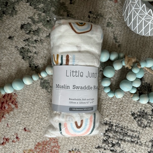 New Little Jump Bamboo Muslin Swaddle Blanket Rainbow Print Baby. NEW. 47”x47” - Picture 15 of 16